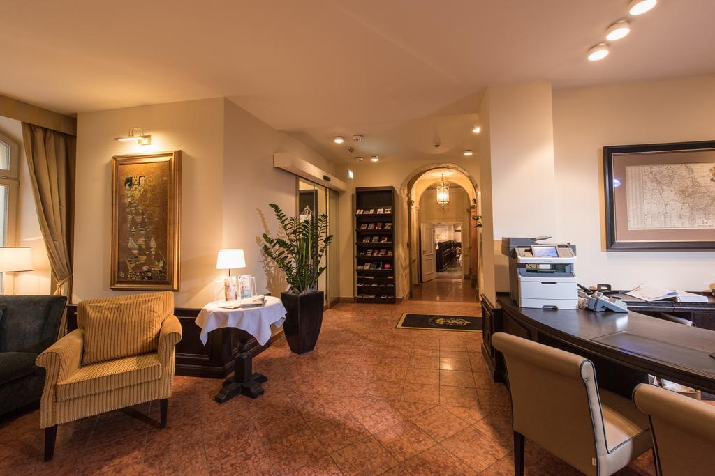 Hotel Goldener Loewe Meißen 외부 사진